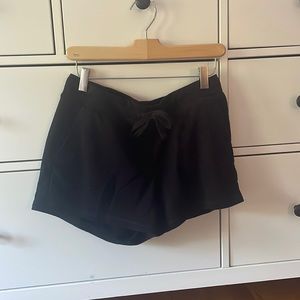 Old Navy black shorts, size small